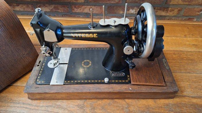 Vitesse Naaimachine - Hout, IJzer, Antiek en Kunst, Kunst | Designobjecten
