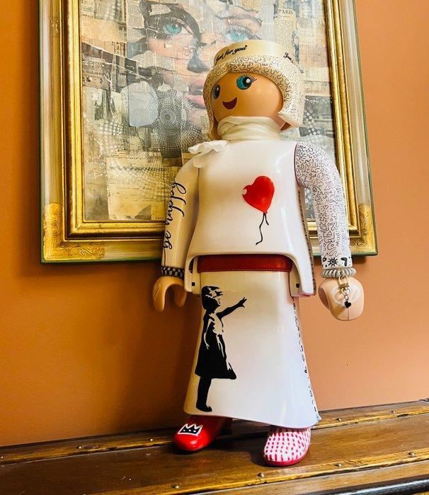 Artmony - Playmobil géant 65 cm Bansky love, Antiquités & Art, Art | Objets design