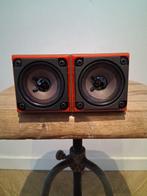 Bose - Quelques cubes redline avec des supports muraux