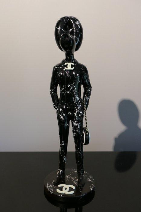 RichART - Gentleman balloon Dog en version Chanel, Antiek en Kunst, Kunst | Designobjecten