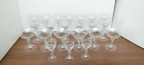 Drinkservies (22) - Kristal - Kristallen glazen, Antiek en Kunst, Antiek | Meubels | Tafels