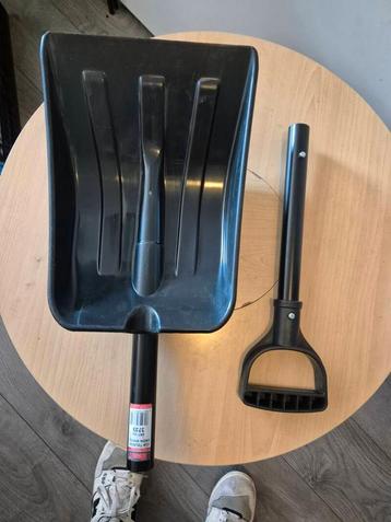 Sneeuwschep (N) beschikbaar voor biedingen