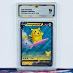 Pokémon Graded card - Surfing Pikachu V #008 Celebrations -, Hobby en Vrije tijd, Verzamelkaartspellen | Pokémon, Nieuw