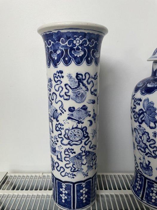 Petrus Regout, Maastricht - Vaas - Porselein - Kaststel, Antiek en Kunst, Antiek | Glaswerk en Kristal