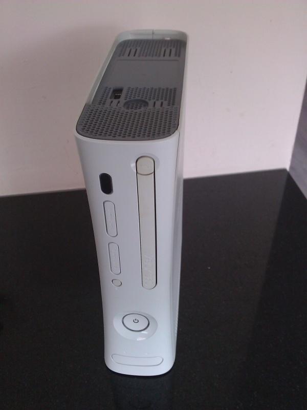 Kale xbox 360 arcade met hdmi aansluiting (tweedehands), Games en Spelcomputers, Games | Xbox 360, Ophalen of Verzenden