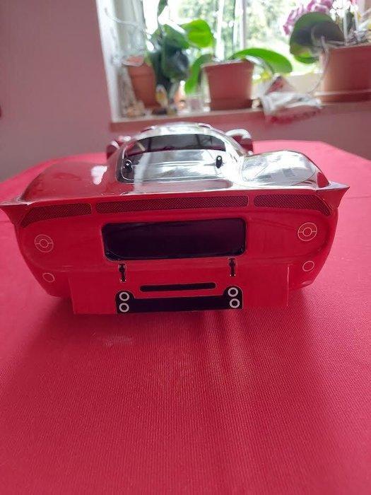 Kyosho 1:8 - Modelauto - Ferrari 330 P4 4-Rad-Antrieb -, Hobby en Vrije tijd, Modelauto's | 1:5 tot 1:12
