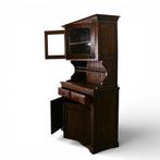 Kabinet - Vinhático