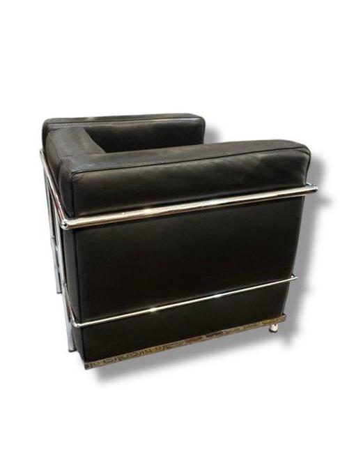 Alivar - Charlotte Perriand - Fauteuil - LC2 - Leder, Staal, Antiek en Kunst, Antiek | Meubels | Stoelen en Sofa's