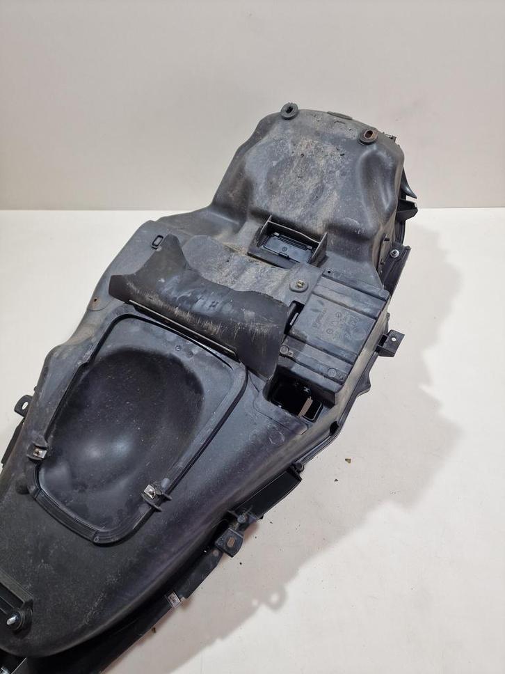 Piaggio Mp3 300 LT 2010 / Buddy opberg bak, Fietsen en Brommers, Brommeronderdelen | Scooters, Kap, Overige merken, Ophalen of Verzenden