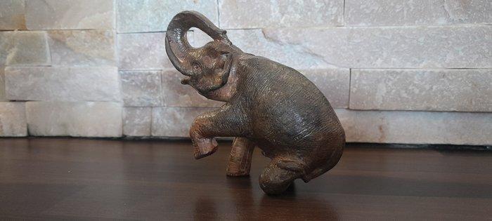 Pierre Chenet (XX-XXI) - sculptuur, LElephant sasseyant -, Antiek en Kunst, Curiosa en Brocante