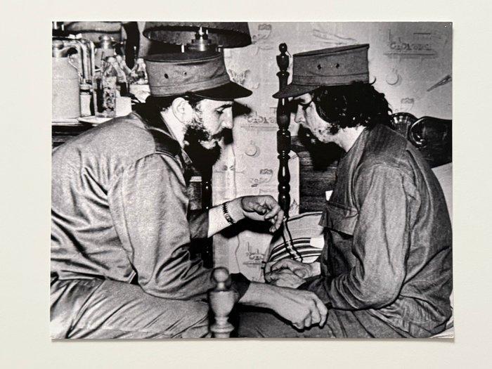 Perfecto Romero (1939–) - (Photo XL) Imagen intima de Fidel, Antiquités & Art, Art | Objets design