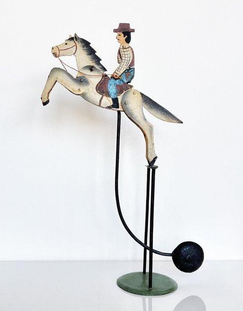 Sculpture, Vintage Balancing Cowboy & Horse Toy - 45 cm -, Antiek en Kunst, Curiosa en Brocante