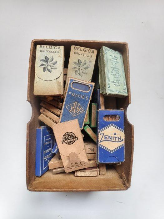 Medisch instrument - Metaal, Was - vintage tandartsmateriaal, Antiek en Kunst, Antiek | Wandborden en Tegels