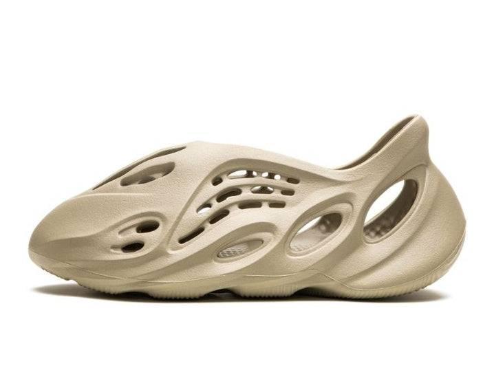 Adidas Yeezy Foam Runner Stone Salt - Maat 46 EU, Kleding | Heren, Schoenen, Ophalen of Verzenden