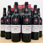 2017 Taylors - Late Bottled Vintage Port -  Porto  - 6, Verzamelen, Wijnen, Nieuw