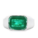 Ring Platina - 5.01ct. tw. Smaragd