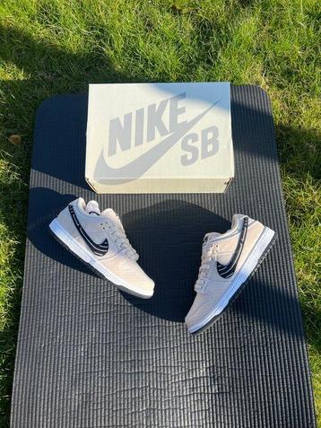 Nike SB - Dunk Low SB - Baskets basses - Taille : EU 44.5 -