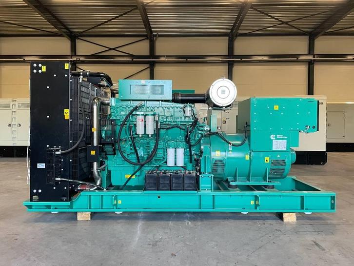 Cummins C900D5 - 900 kVA Open Surplus Genset - DPX-18527-O, Zakelijke goederen, Machines en Bouw | Aggregaten, Ophalen of Verzenden