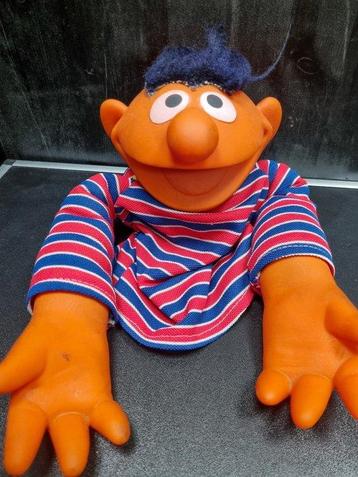Seasame Street - Lot of 2 vintage Bert & Ernie handpuppets -