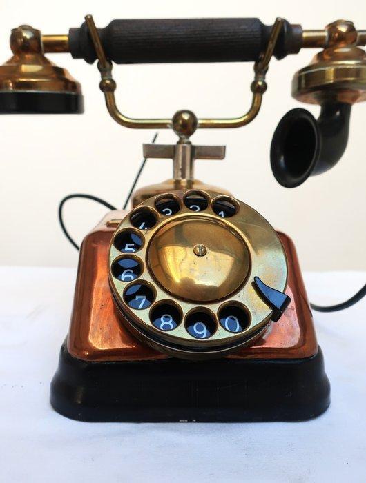 KTAS D30 automatic - Analoge telefoon - Bakeliet, Koper,, Antiek en Kunst, Kunst | Designobjecten