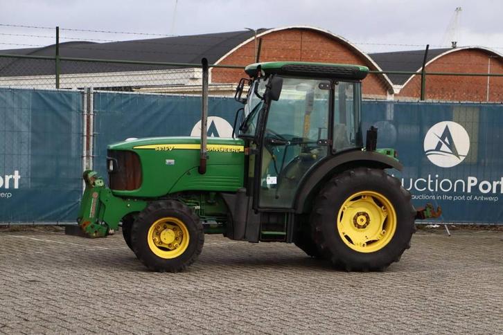 Veiling: Tractor John Deere 5615V Diesel 90pk, Zakelijke goederen, Landbouw | Tractoren, Ophalen
