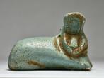 Oude Egypte, Middenrijk Faience Liegende nijlpaard die zijn