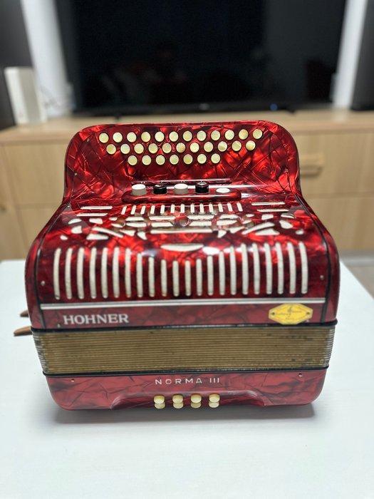 Hohner - NORMA III - - Knopaccordeon - Duitsland - 2000, Muziek en Instrumenten, Blaasinstrumenten | Blokfluiten