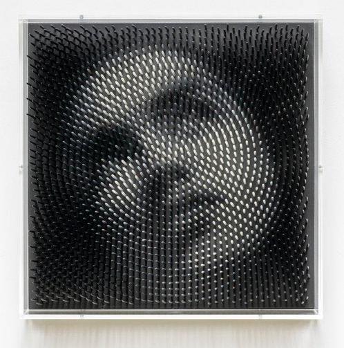 Maxim Wakultschik (1973) - I couldnt look any higher, Antiek en Kunst, Kunst | Designobjecten