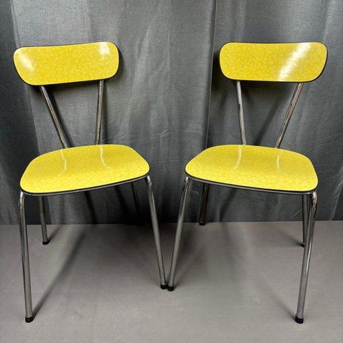 Stoel - Chroom, Hout - Twee formica keukenstoelen, Antiek en Kunst, Kunst | Designobjecten