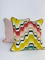 Pierre Frey “Fanfare Sorbet” - Coussin (2)