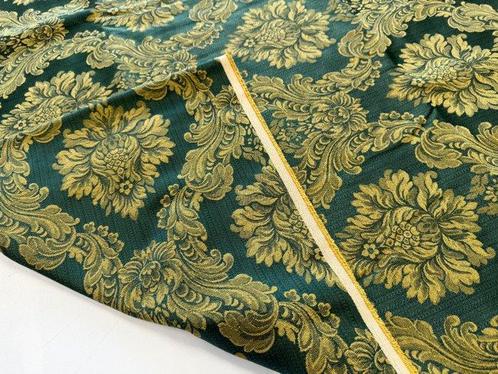 Lor de Versailles : lélégance royale du damas vert et or., Antiek en Kunst, Curiosa en Brocante