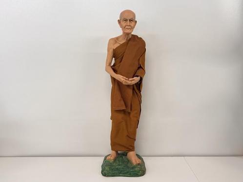 Veiling - Thaise staande monnik 56 cm, Antiek en Kunst, Antiek | Religieuze voorwerpen