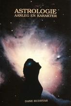 ASTROLOGIE AANLEG EN KARAKTER 9789063782191 Rudhyar, Boeken, Esoterie en Spiritualiteit, Verzenden, Gelezen, Rudhyar