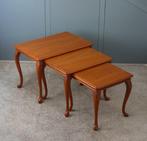 Tables gigognes (3) - bois de teck - Set de trois tables