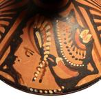 Oud-Grieks Terracotta Pyxis met rode deksel en dame van de, Antiek en Kunst