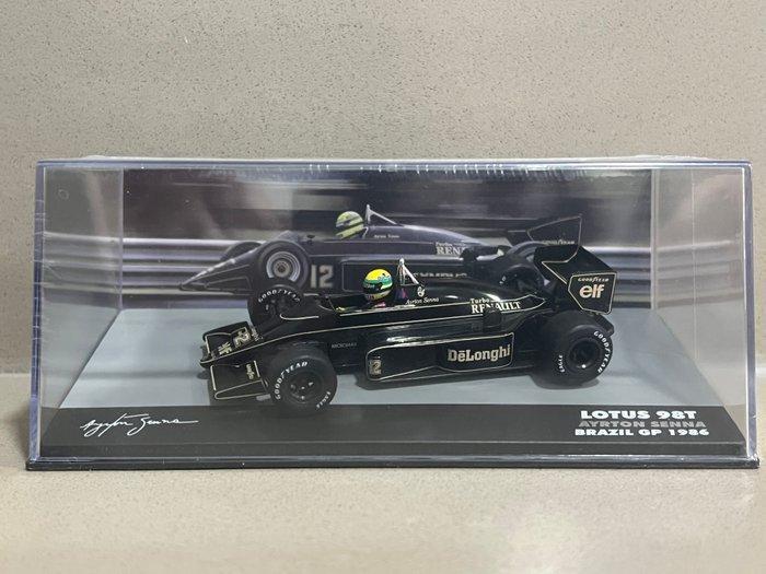 Minichamps & Altaya 1:43 & 1:8 - Modelauto (2) - Lot of 2 X, Hobby en Vrije tijd, Modelauto's | 1:5 tot 1:12