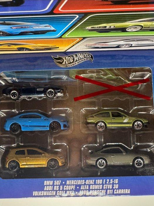 Hot Wheels Niet op schaal - Modelauto (5) - Hot wheels set, Hobby en Vrije tijd, Modelauto's | 1:5 tot 1:12