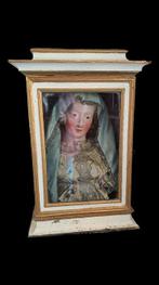 Buste de la Vierge en papier mâché peint avec des détails en, Antiquités & Art