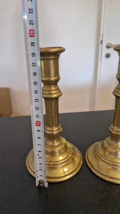 Kandelaar antiek (2) - Gegoten messing - Kaarsenhouder, Antiek en Kunst, Curiosa en Brocante