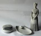 Heubach - Figuur - Girl and seabirds (3) - Porselein, Antiek en Kunst