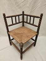Stoel - Franse Bobbin Hoekstoel met Rieten Afwerking - Hout,, Antiek en Kunst