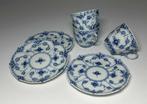 Royal Copenhagen - Tasse à café - Blue Fluted Full Lace, Antiek en Kunst