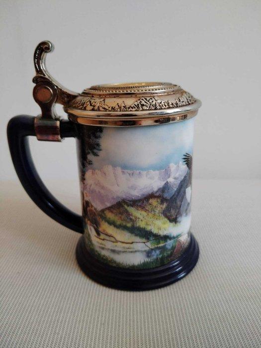 Lot de 2 chopes de collection avec couvercle en métal – The, Antiek en Kunst, Curiosa en Brocante