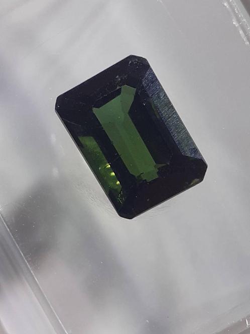 Certified Verdelite (green tourmaline) - 1.37 ct - Nigeria -, Bijoux, Sacs & Beauté, Pierres précieuses, Envoi