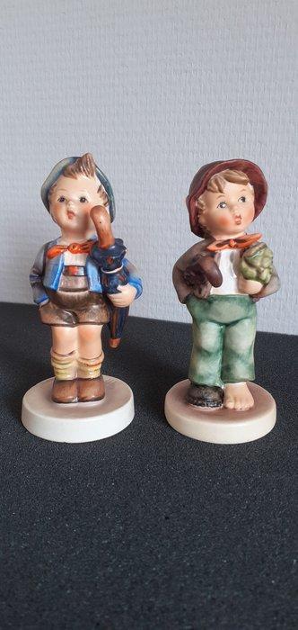 Goebel - Beeldje - Duo van 2 oude Hummel jongens - TMK3 -, Antiek en Kunst, Curiosa en Brocante