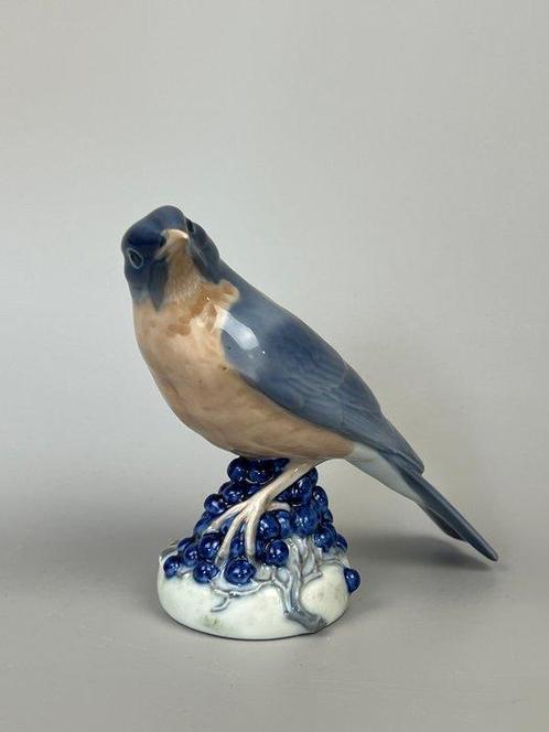 Royal Copenhagen - Statue, Uccellino su ramo di bacche - 14, Antiek en Kunst, Antiek | Glaswerk en Kristal