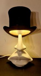 Chapellerie Albert - Tafellamp met beeldje - Keramiek,, Antiek en Kunst