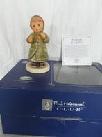 Goebel - Statuette, Goebel Hummel 2183 Keeping time - 9.5 cm