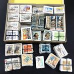 Wereld 1925/1995 - Lot met meer dan 1.000 vintage postzegels