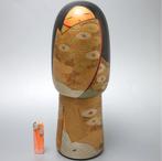 Toshio Sekiguchi () - Figuur - Beautiful kimono kokeshi